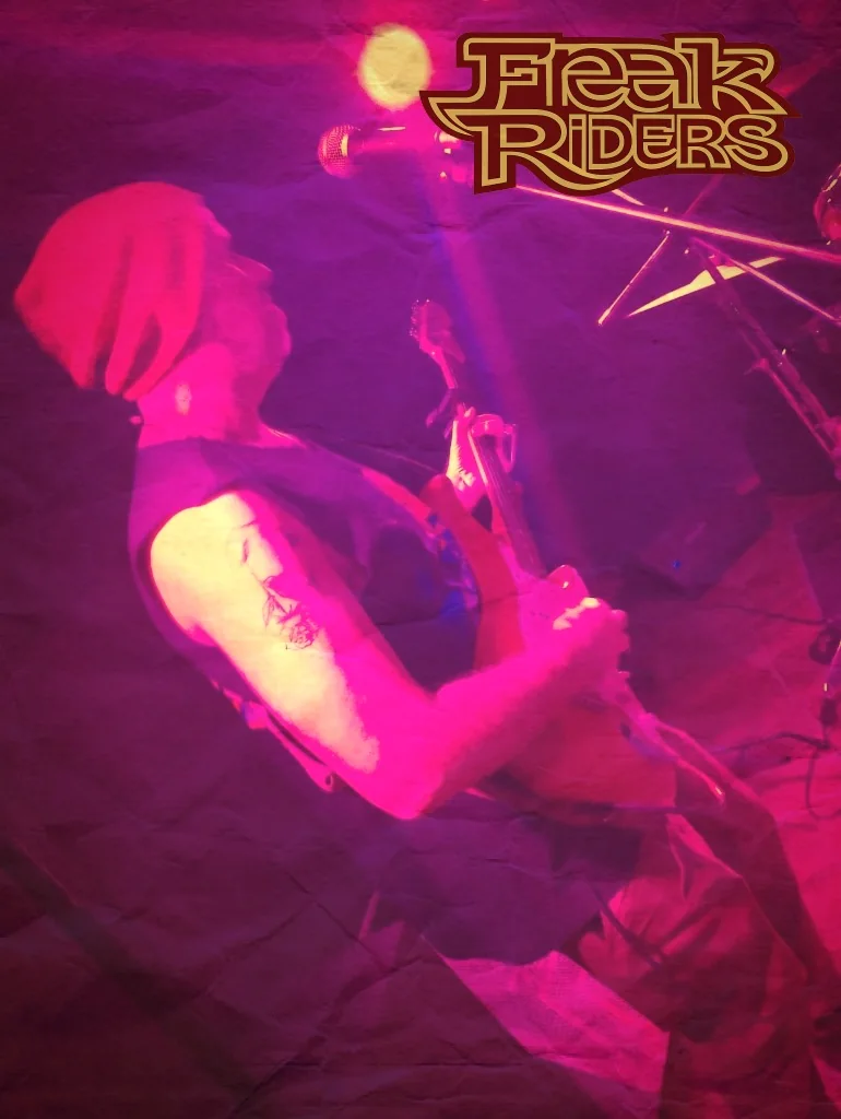Guitarra da Freak Riders no ensaio Black Dog Estudio