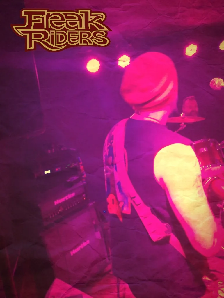 Freak Riders no palco do Black Dog Estudio