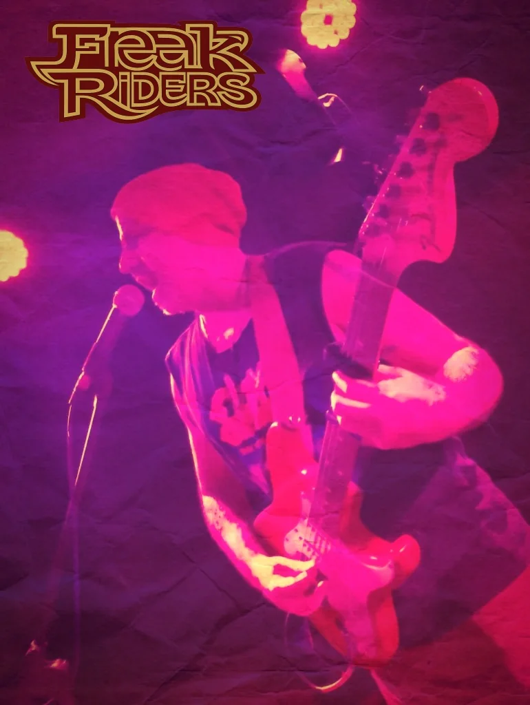 Guitarra e voz da Freak Riders no ensaio