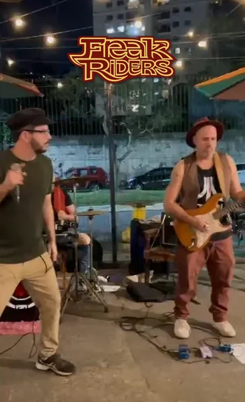 Freak Riders no palco do Food Park Niterói