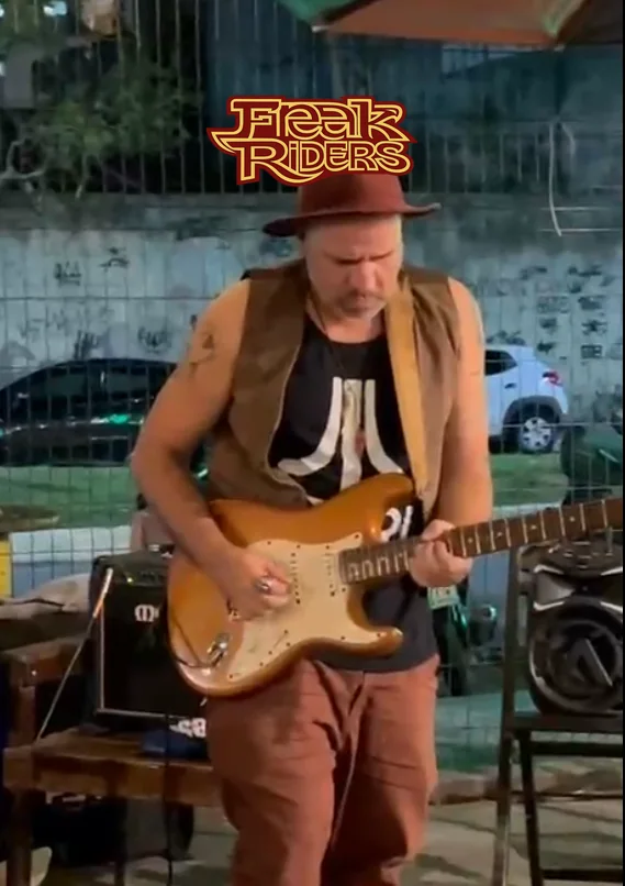 Alex Ventura na guitarra, Food Park Niterói