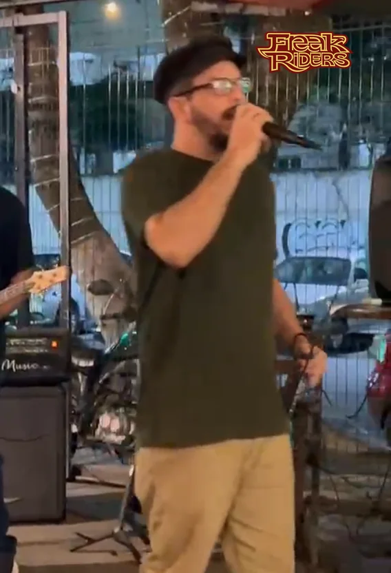 Maurício Tardin no vocal, Food Park Niterói